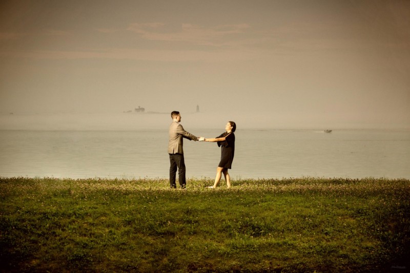 fog in harbor during engagment pictures at Kittery maine