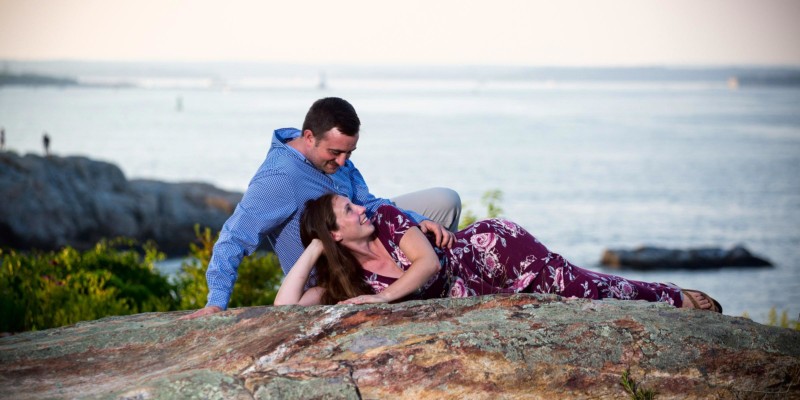 Portland, Maine engagement pictures at Fort Williams Park