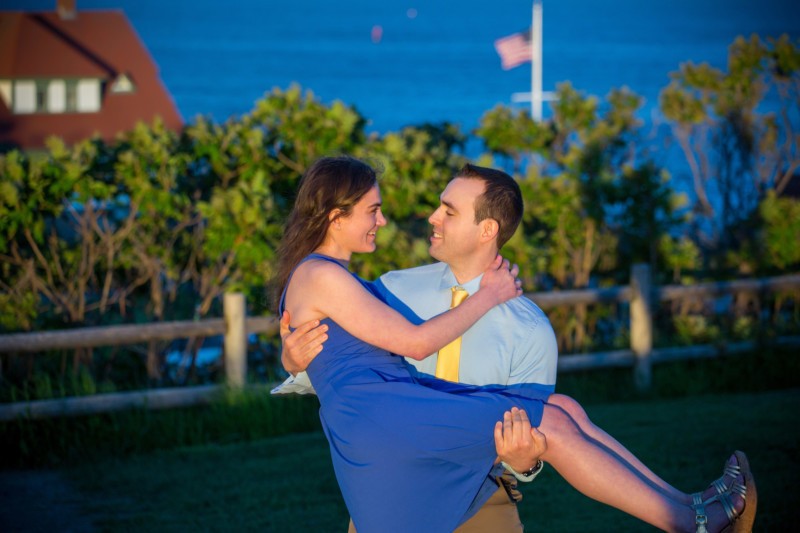 Maine engagement pictures at Fort Williams park