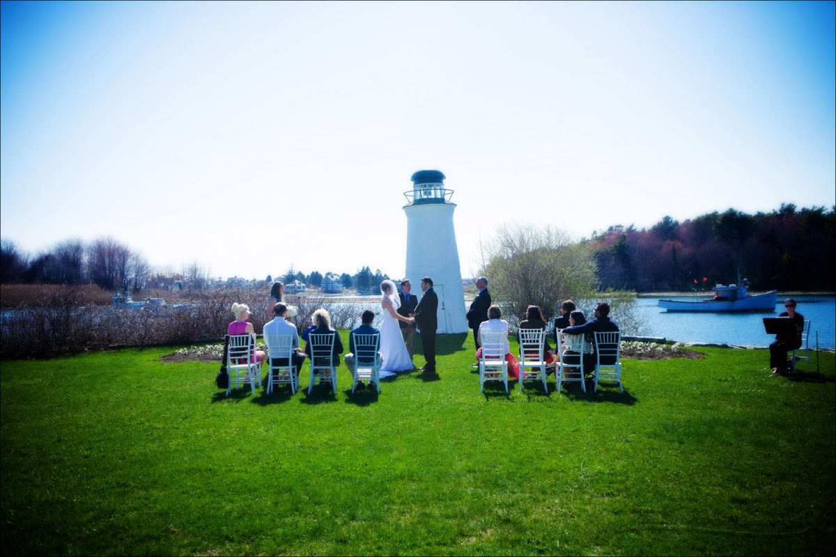 wedding ceremony at Nonantum Resort in Kennebunkport, Maine by Focus Photography