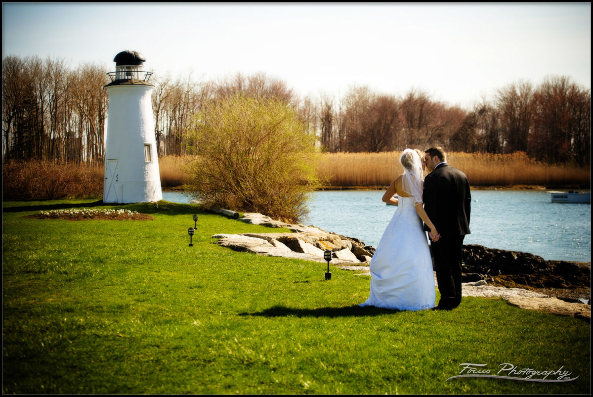 maine wedding photography of bride and groom at Nonantum