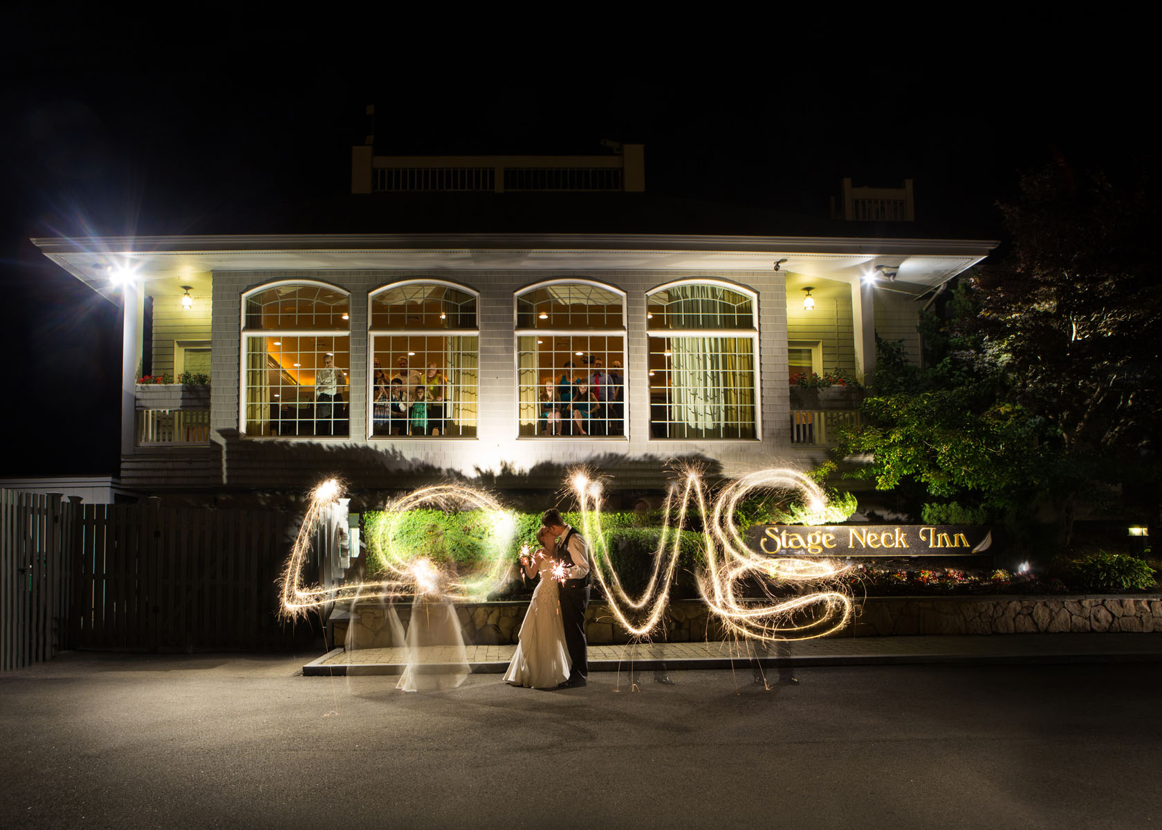 wedding photography at stage neck inn in york maine
