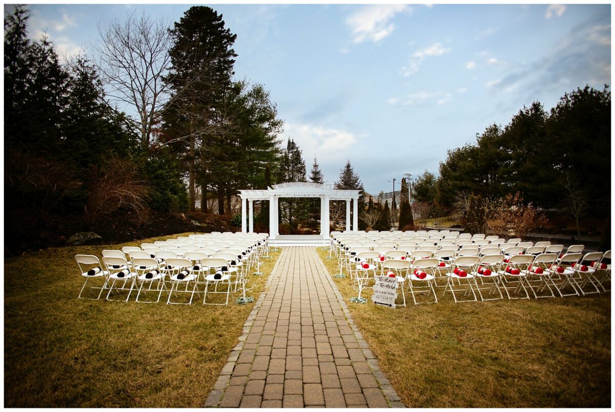 ceremony lawn and seating