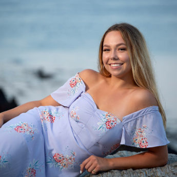 senior pictures at the beach for maine high school girl