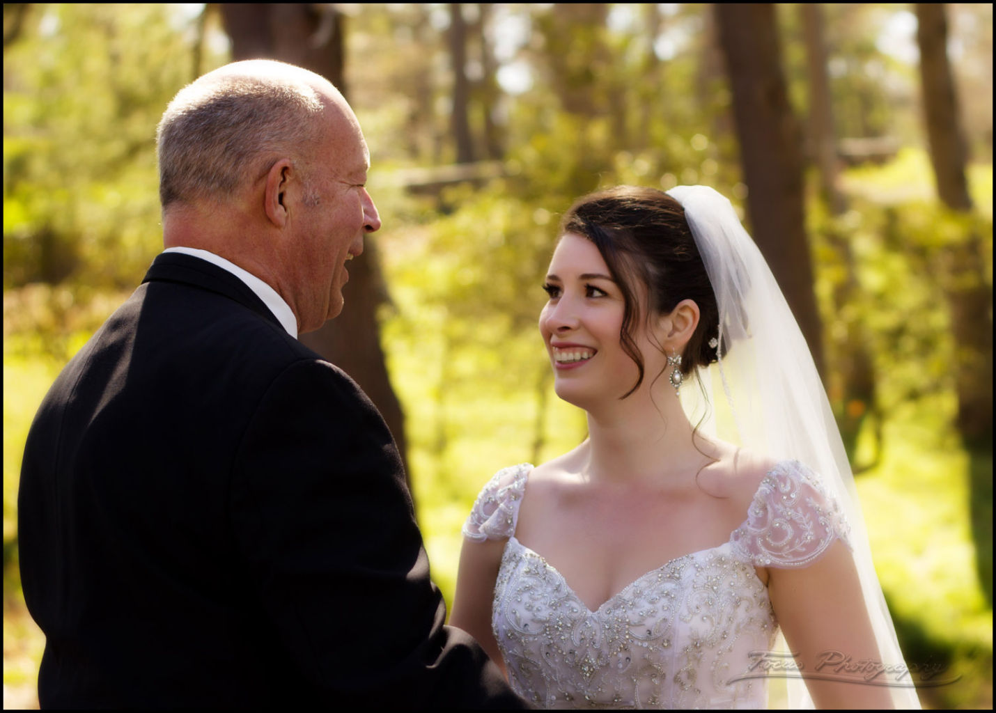 bride sees her father on wedding day