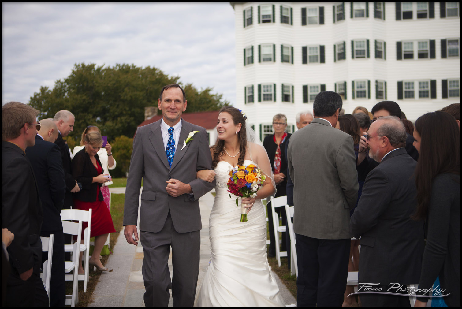 Wedding ceremony pictures from the Colony Hotel in Kennebunkport, Maine