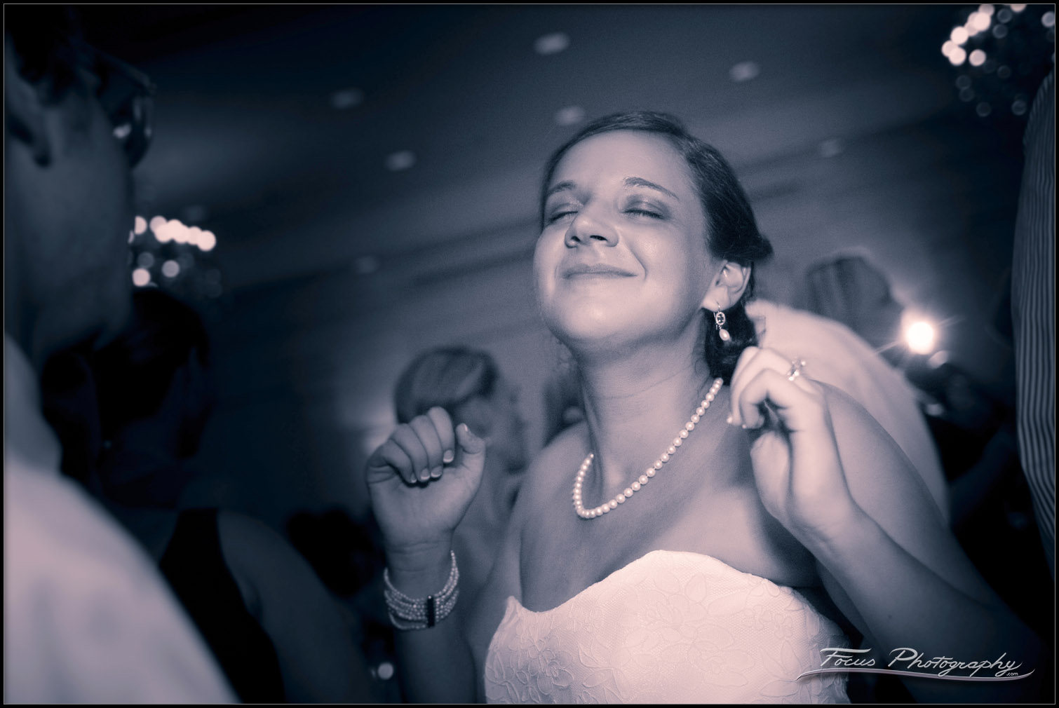 bride dancing at wentworth by the sea wedding