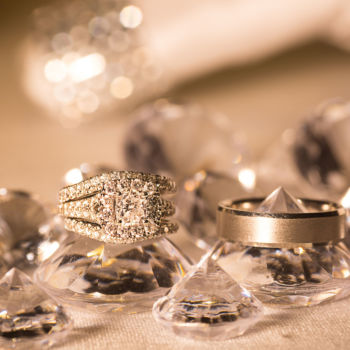 Wedding rings on blings