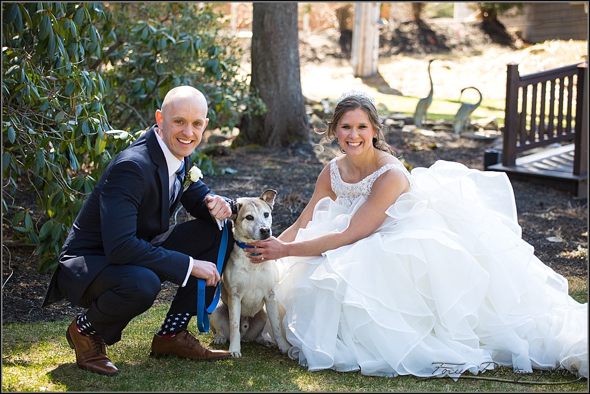 wedding couple with dog