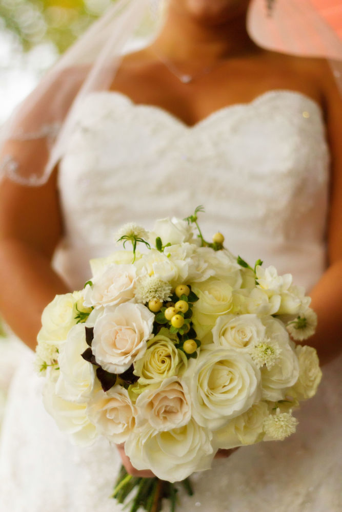 Red Barn Wedding, wedding flowers white bouquet