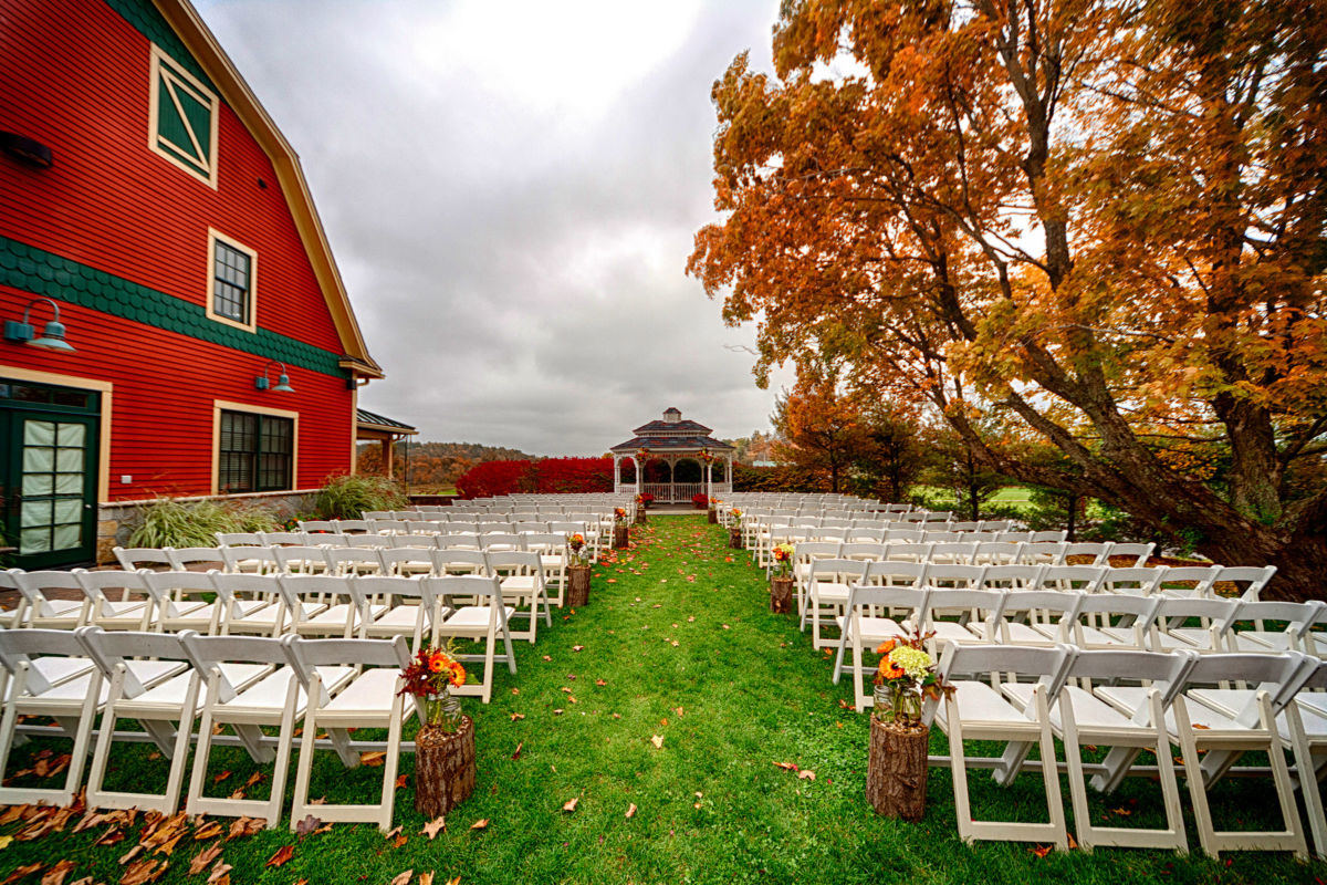 Red Barn Wedding, wedding ceremony site empty