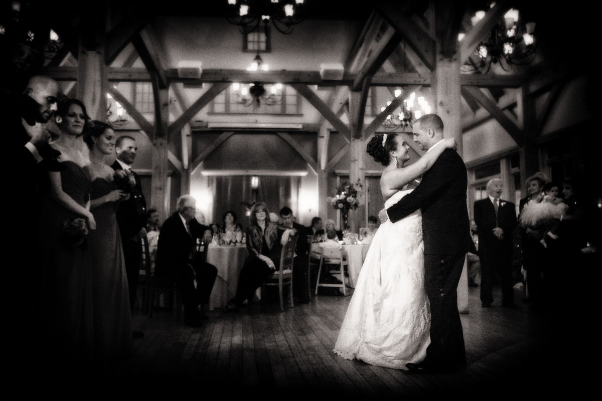 Red Barn Wedding, The First Dance